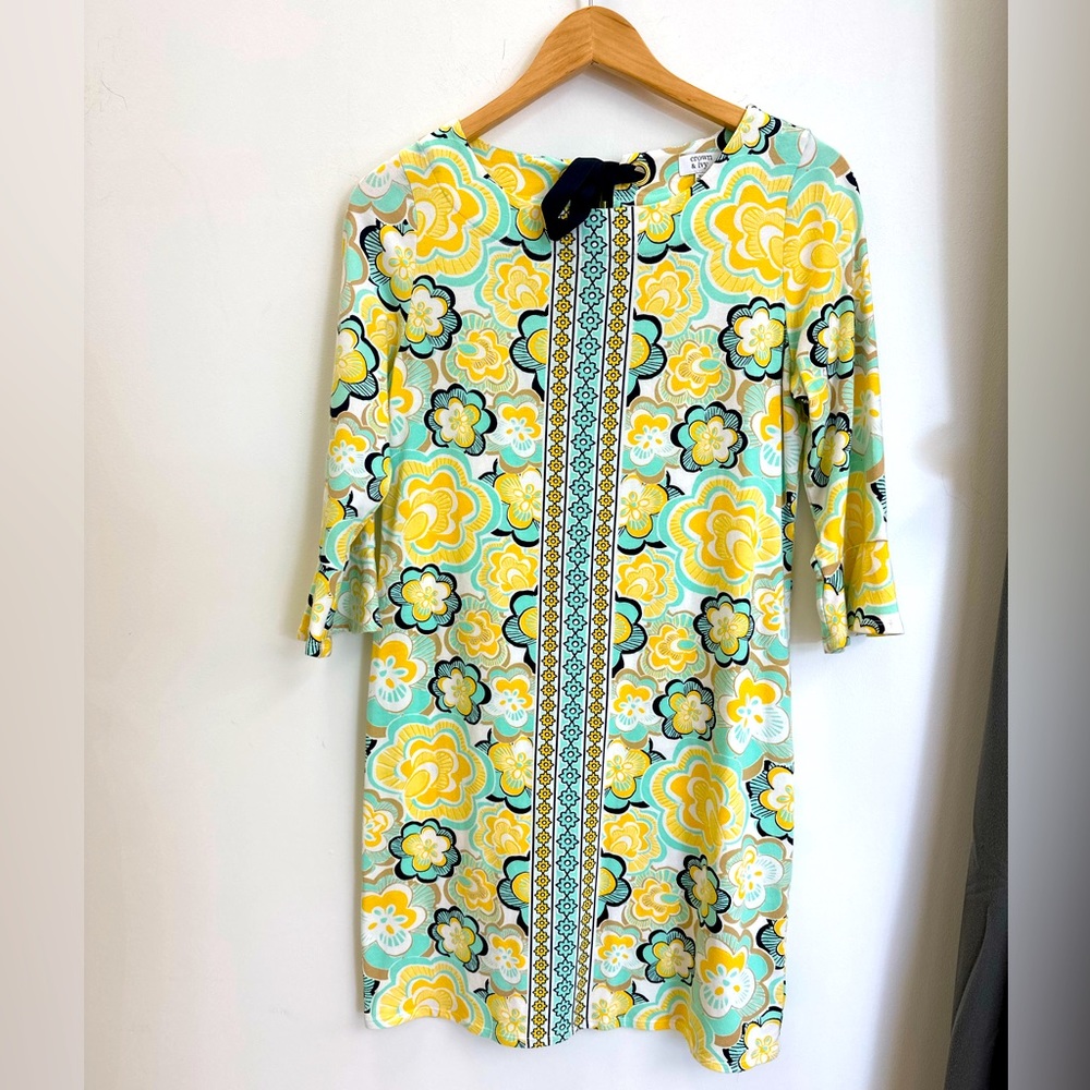 Beautiful Women’s Dress - Crown & Ivy - Womens XS -Pretty Paisley Floral Pattern